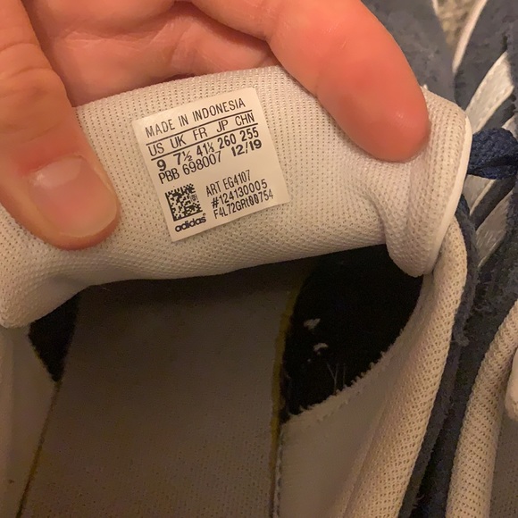 adidas suede skate shoes - Picture 4 of 5